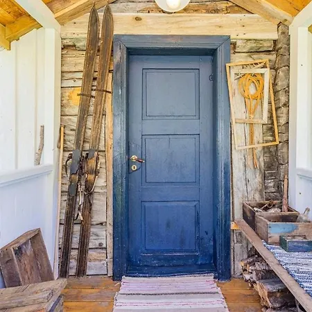 Historic Northern Norway House In Steigen Leines