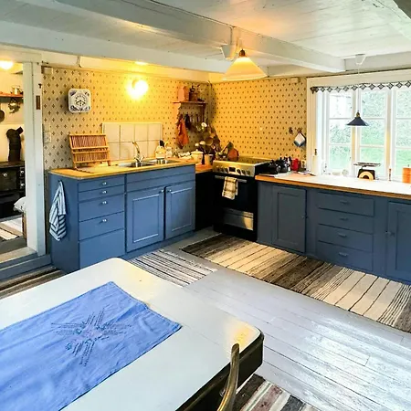 Historic Northern Norway House In Steigen Leines