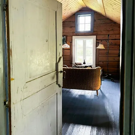 Historic Northern Norway House In Steigen Holiday home Leines