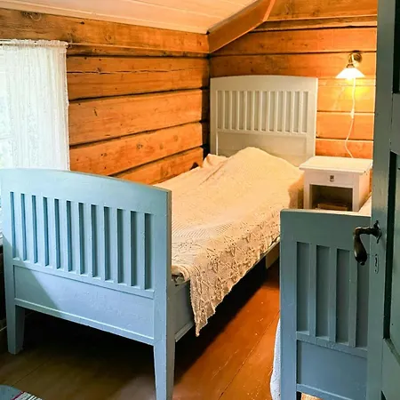 Historic Northern Norway House In Steigen Leines